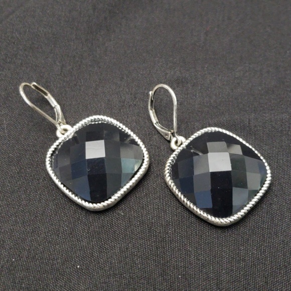 Premier Designs Jewelry - 2/$15 - Premier Designs Perfection earrings